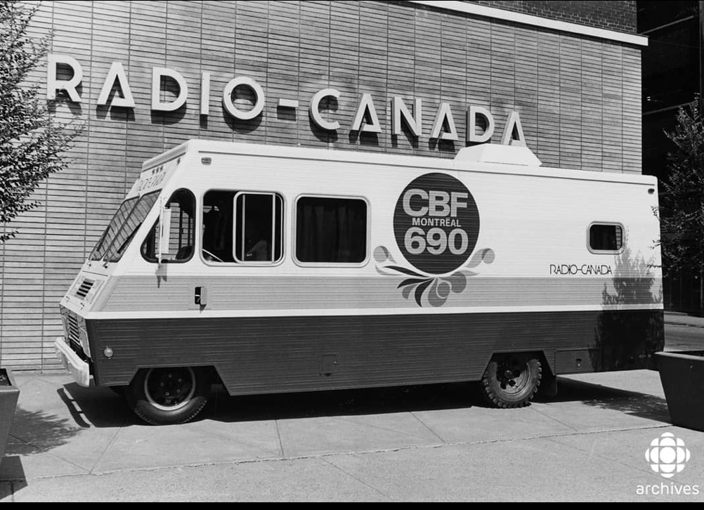 CBC Radio Canada Van - Women's Graphic T-Shirt
