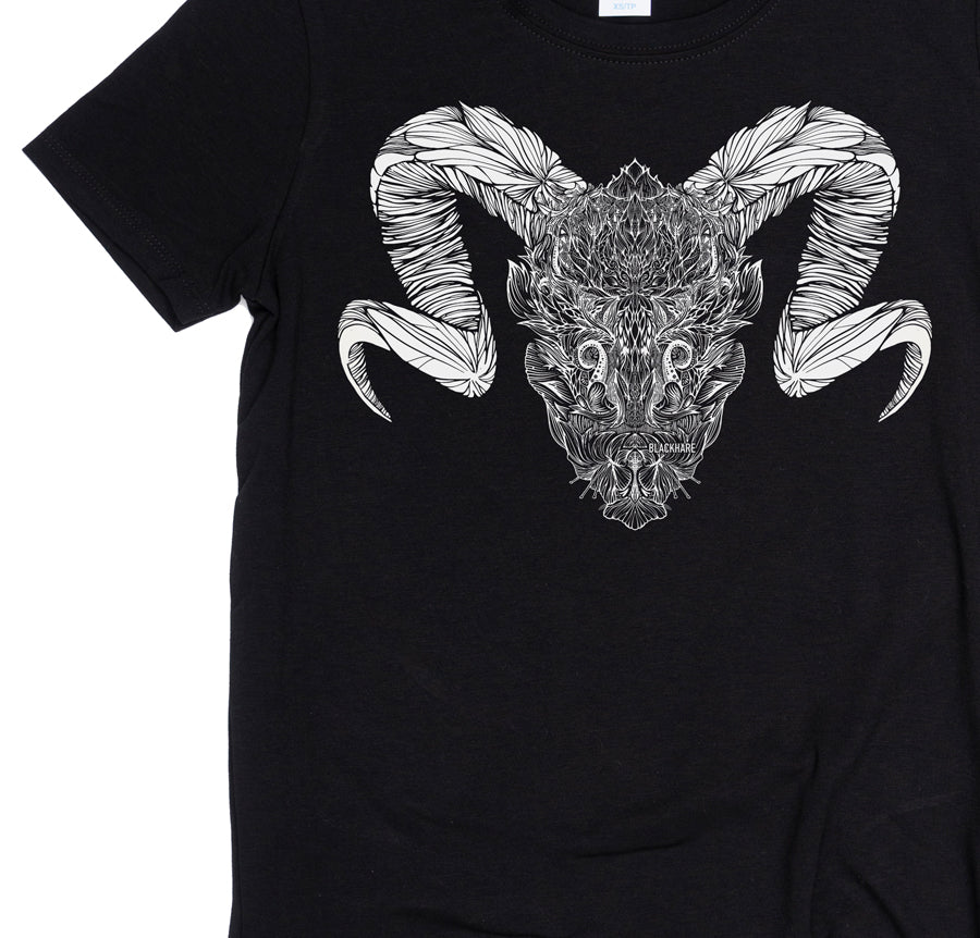 Ram Skull 2.0 - Made in Canada Midweight Women's Fit Tee 🍁