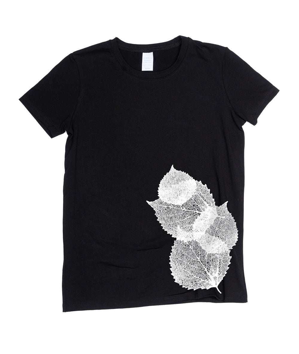 Cascading Leaves - Made in Canada Midweight Women's Fit Tee 🍁