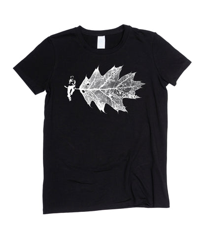 The Reader - Women's Fit 🍁