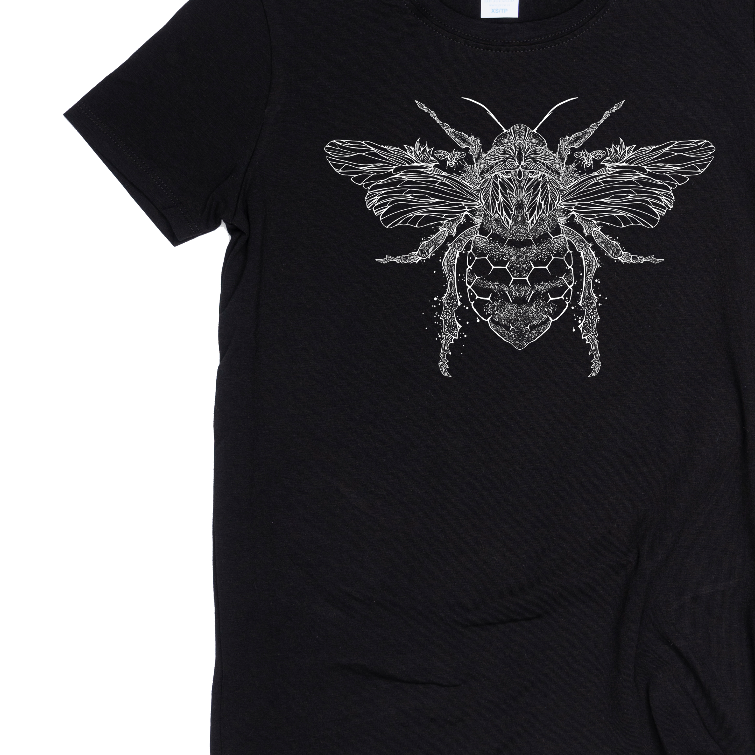 Bee - Made in Canada Midweight Women's Fit Tee 🍁