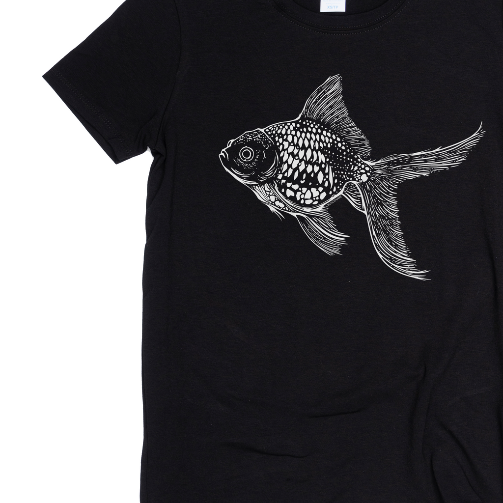 Goldfish - Made in Canada Midweight Women's Fit Tee 🍁
