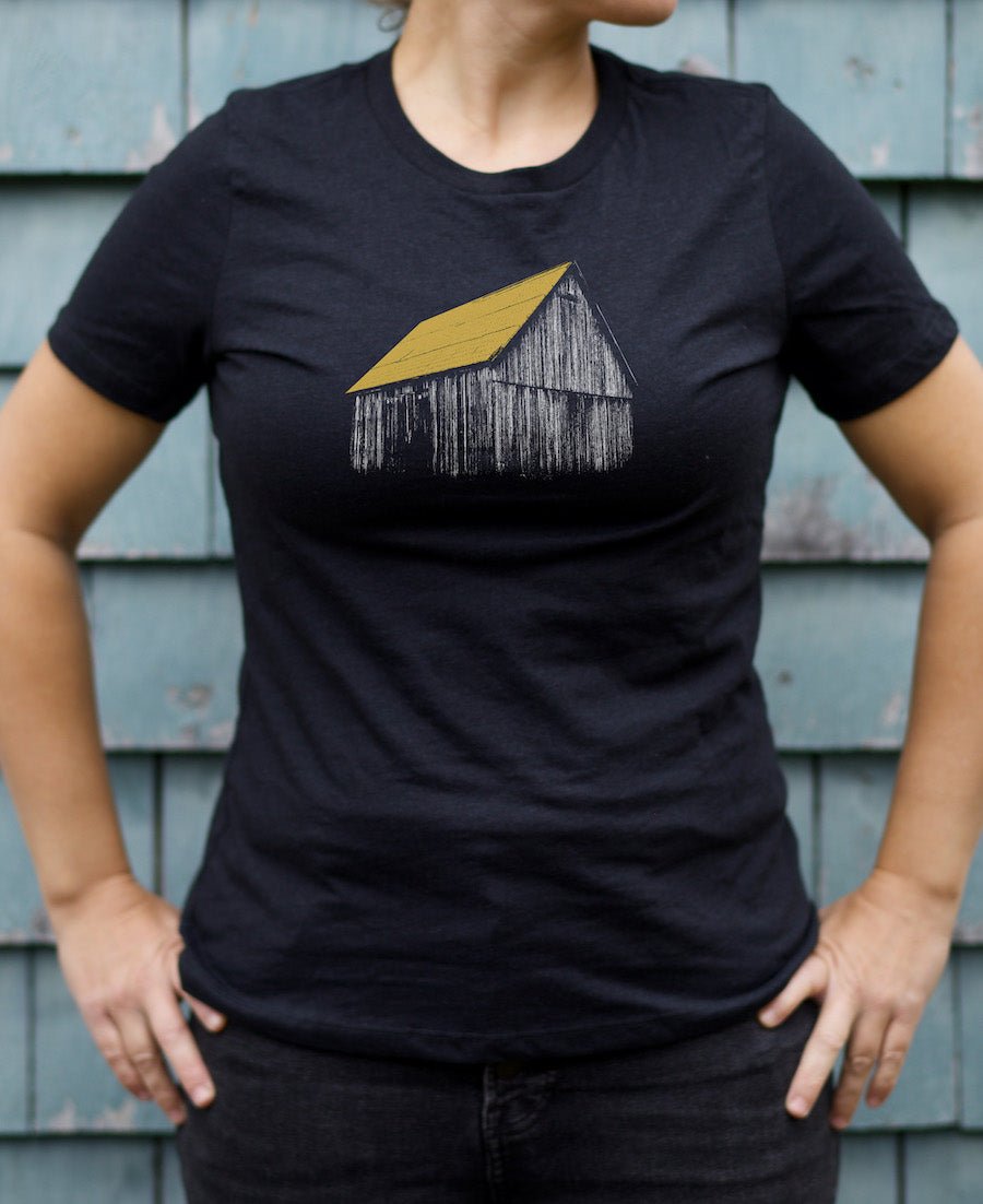 Barn Women's Graphic T-Shirt